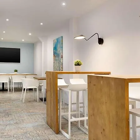 Ramada Residences By Wyndham Tenerife Готель Адехе