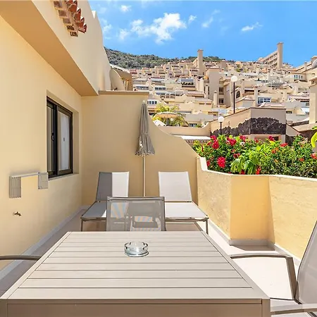 Hotel Ramada Residences By Wyndham Tenerife Costa Adeje (Tenerife)