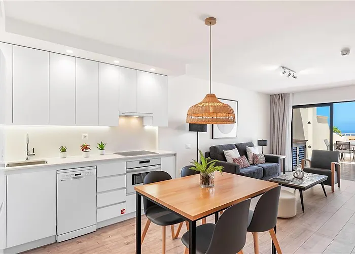 Hotel Ramada Residences By Wyndham Tenerife 3*