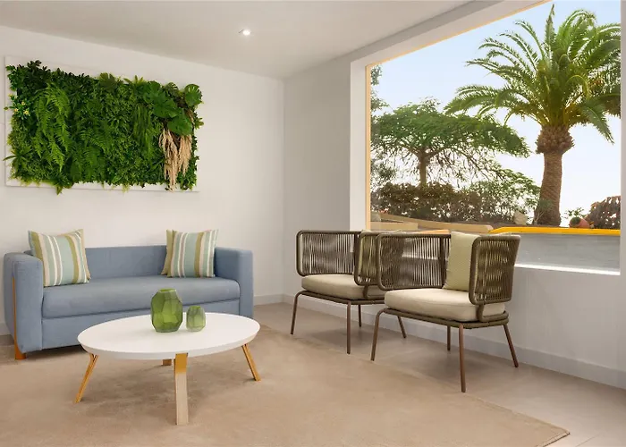 Hotel Ramada Residences By Wyndham Tenerife Costa Adeje (Tenerife)