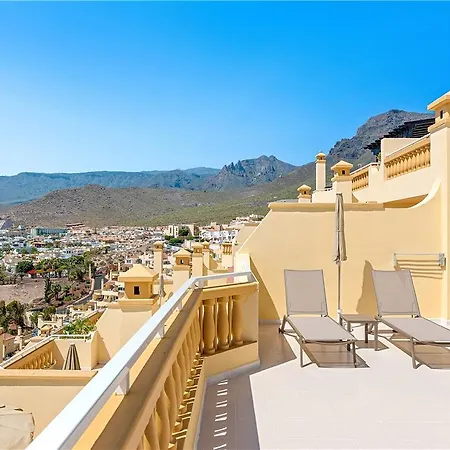 Ramada Residences By Wyndham Tenerife 酒店