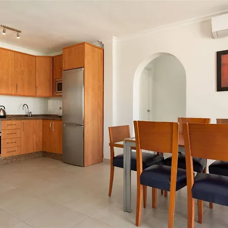 Ramada Residences By Wyndham Tenerife 酒店 4*