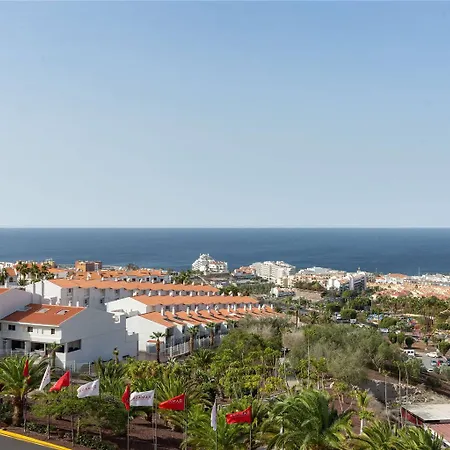 Ramada Residences By Wyndham Tenerife 酒店 4*