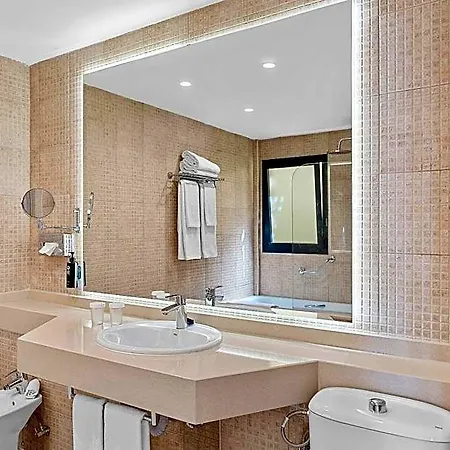Ramada Residences By Wyndham Tenerife Ξενοδοχείο