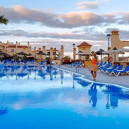 Ramada Residences By Wyndham Tenerife 4*