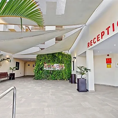 Ramada Residences By Wyndham Tenerife 4* 阿德耶