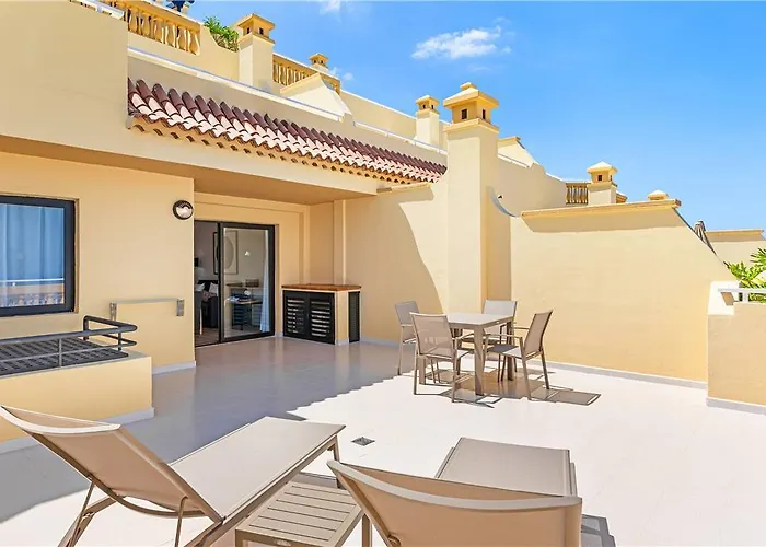 Hotel Ramada Residences By Wyndham Tenerife Costa Adeje (Tenerife)